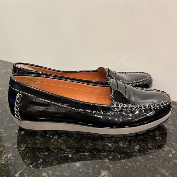 Geox Black Patent Leather Upper Moccasin. Size 37/6.5 - Picture 2 of 7